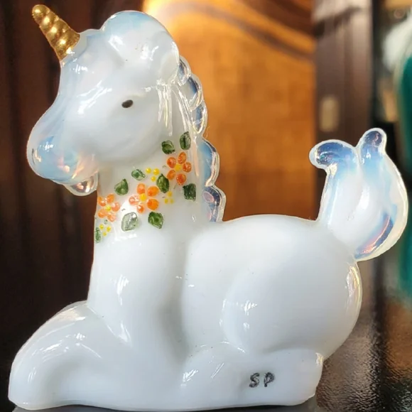 Vntg Boyd White Handpainted Slag Glass Little Lucky the Unicorn 🦄 - Picture 10 of 10